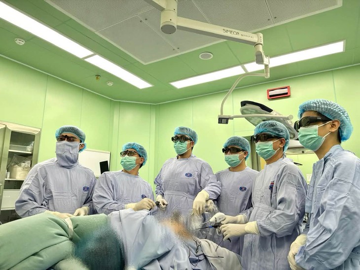 Ra máu âm đạo, người phụ nữ phát hiện mắc hai bệnh ung thư cùng lúc - Ảnh 1.