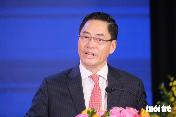 Thống đốc Phạm Đức Ấn: Sinh viên ngân hàng đi thực tập không phải để 'pha
trà, rót nước' - Ảnh
3.