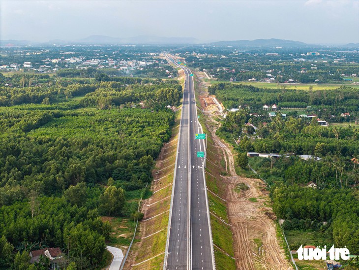 Muốn tài xế trở lại cao tốc, phải để họ thấy đi cao tốc có lợi - Ảnh 1.