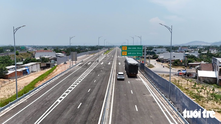 Muốn tài xế trở lại cao tốc, phải để họ thấy đi cao tốc có lợi - Ảnh 2.
