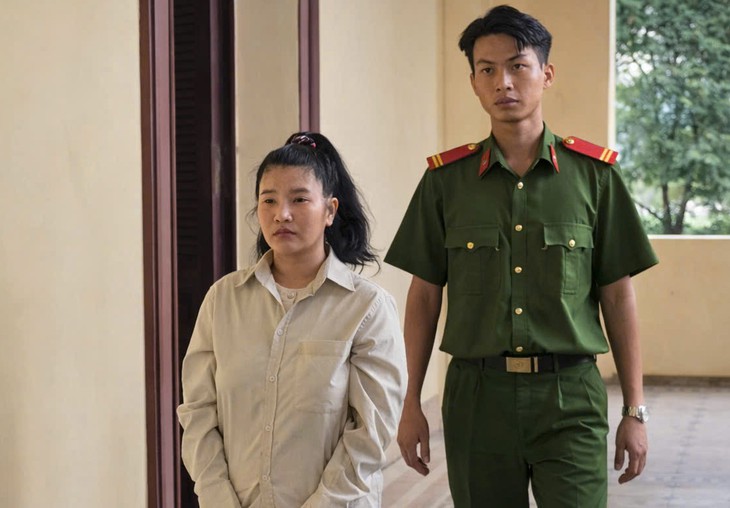 Nhân viên ngân hàng huy động hàng trăm tỉ từ đồng nghiệp để cho vay làm thủ tục đáo hạn rồi chiếm đoạt - Ảnh 1.