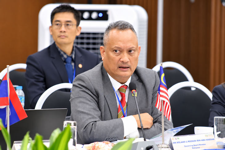 Chuyên gia quốc tế: Học sinh để AI nghĩ thay, trường học phải đổi cách đánh giá - Ảnh 1.
