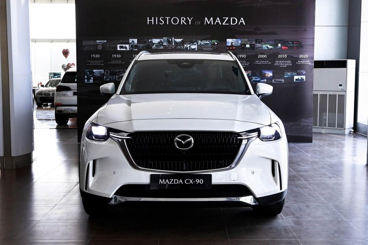 Tin tức giá xe: Mazda CX-90 giảm giá tới 81 triệu đồng tại đại lý, tăng sức đấu Hyundai Palisade - Ảnh 1.