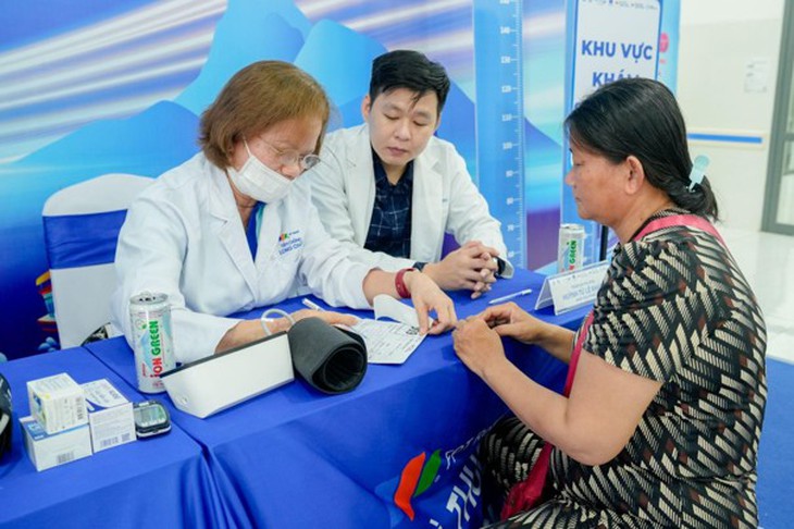 Chuỗi nhà thuốc đầu tiên hiện diện tại đặc khu Côn Đảo: Long Châu tầm soát ung thư miễn phí - Ảnh 3.
