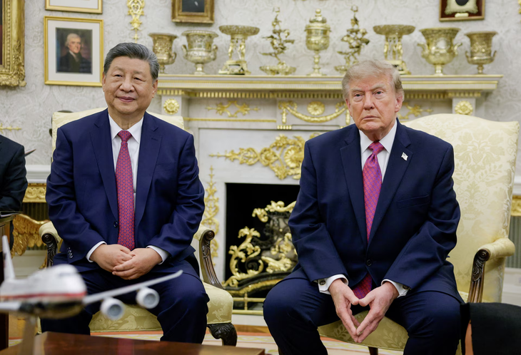Đại sứ Mỹ tiết lộ ông Trump từng đề nghị bán vũ khí Mỹ cho Trung Quốc - Ảnh 1.