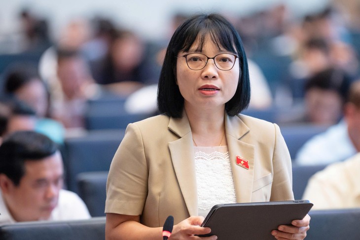 Đề nghị cân nhắc việc dừng xuất cảnh, cắt điện, nước, Internet với người không chấp hành xử phạt - Ảnh 1.