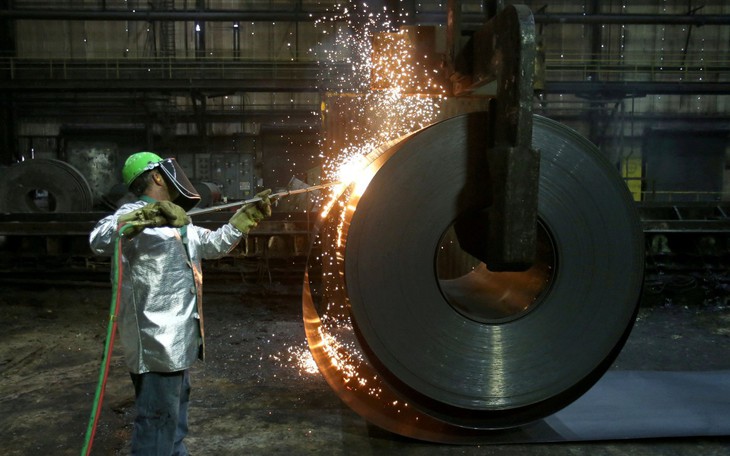 Tin tức thế giới 1-10: Ông Trump nghi vụ phi công đâm dao  - Ảnh 4.