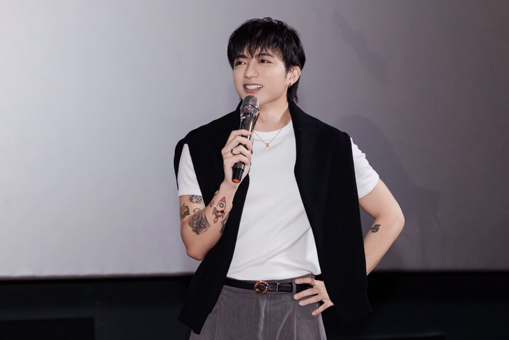 Phim concert của một ngôi sao Việt Nam kịch trần 13,5 tỉ đồng, rất thấp so
với ngôi sao quốc tế - Ảnh
1.