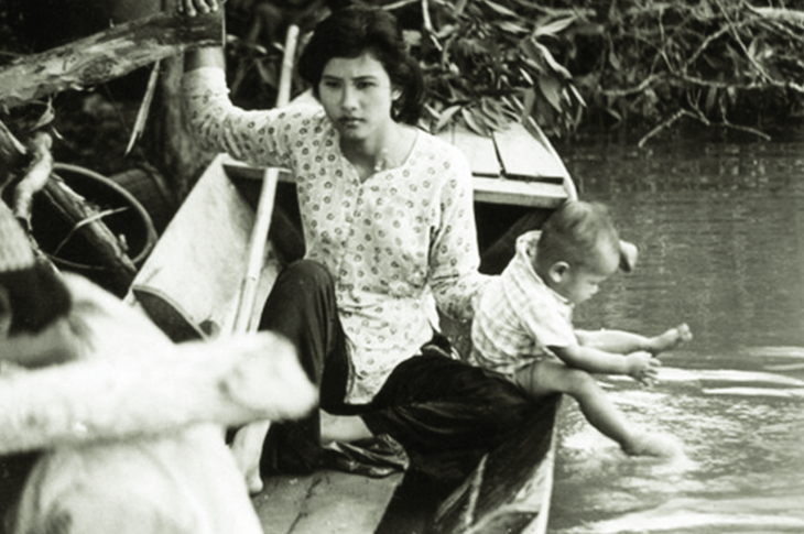 Chiếu miễn phí Em bé Hà Nội, Cánh đồng hoang và nhiều phim quý trên sóng truyền hình - Ảnh 1.