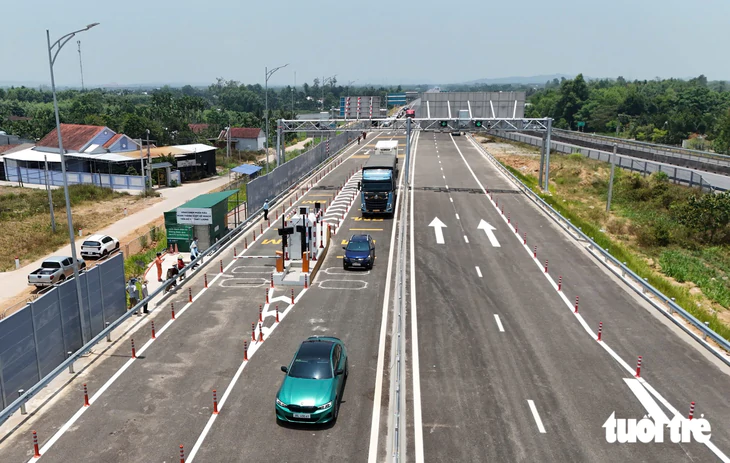 Muốn 'kéo' xe trở lại cao tốc: giảm phí thôi chưa đủ - Ảnh 1.