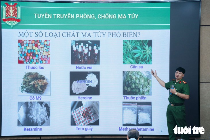 Giúp người khác mang hành lý có ma túy có bị xử lý hình sự không? - Ảnh 1.