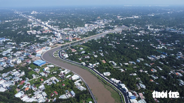 Giữa đỉnh triều, vòng xoay Trung Lương thoát cảnh ngập triền miên - Ảnh 1.