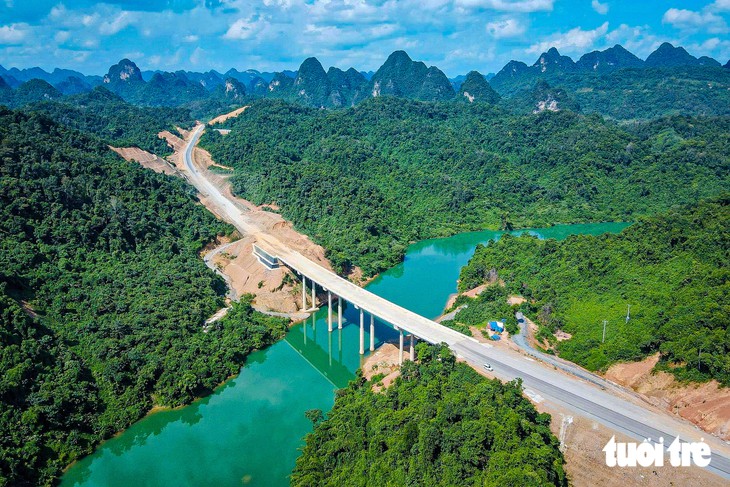 Nghiên cứu đưa 2 cao tốc qua Cao Bằng, Lạng Sơn vào khai thác miễn phí dịp Tết 2027 - Ảnh 2.