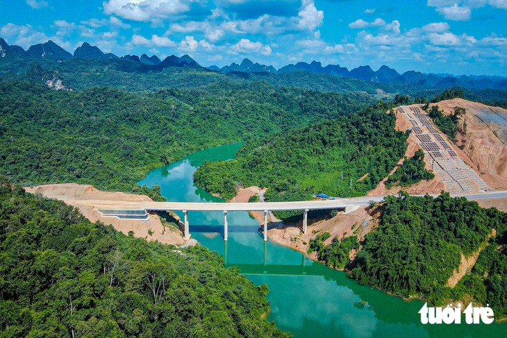 Nghiên cứu đưa 2 cao tốc qua Cao Bằng, Lạng Sơn vào khai thác miễn phí dịp Tết 2027 - Ảnh 4.