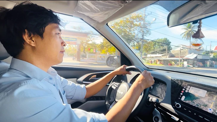 Xe cá nhân, xe gia đình cũng lựa chọn quốc lộ thay vì cao tốc - Ảnh 1.