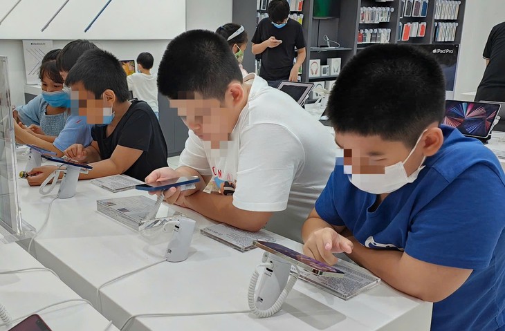 Cha mẹ Việt có thể giám sát con trên ‘thành phố sợi chỉ’ Threads - Ảnh 1.