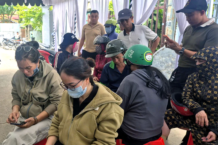 Người cha già từ Nghệ An vào Đồng Nai lo hậu sự cho con dâu và hai cháu - Ảnh 5.