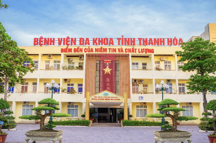 Bộ Y tế yêu cầu làm rõ phản ảnh thuốc vận mạch, vận chuyển người bệnh giá cao tại Thanh Hóa - Ảnh 1.