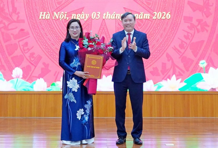 Bà Đinh Thị Mai giữ chức Phó chủ tịch Viện Hàn lâm Khoa học xã hội Việt Nam - Ảnh 1.