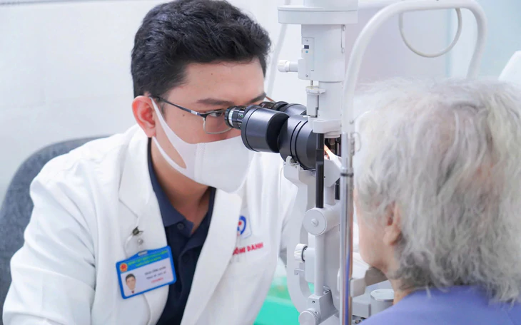 Hàng ngàn người đến bệnh viện Cần Thơ khám bệnh sau kỳ nghỉ lễ - Ảnh 2.