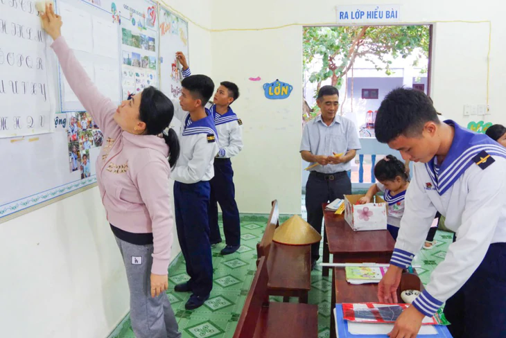 Đặc khu Trường Sa sẵn sàng cho khai giảng năm học mới - Ảnh 1.