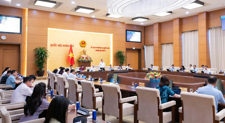 Chủ tịch Quốc hội: Khắc phục tình trạng đăng ký nhiều nhưng sau đó xin lùi, xin rút - Ảnh 2.