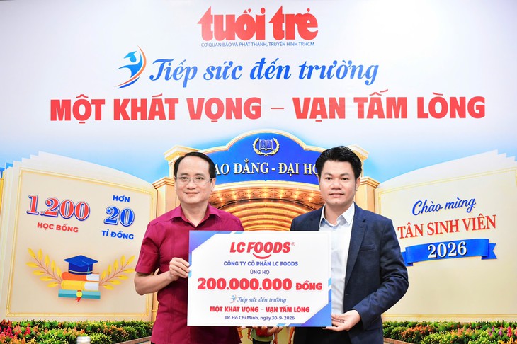 LC Foods trao 200 triệu đồng tiếp sức đến trường tân sinh viên nghèo - Ảnh 1.