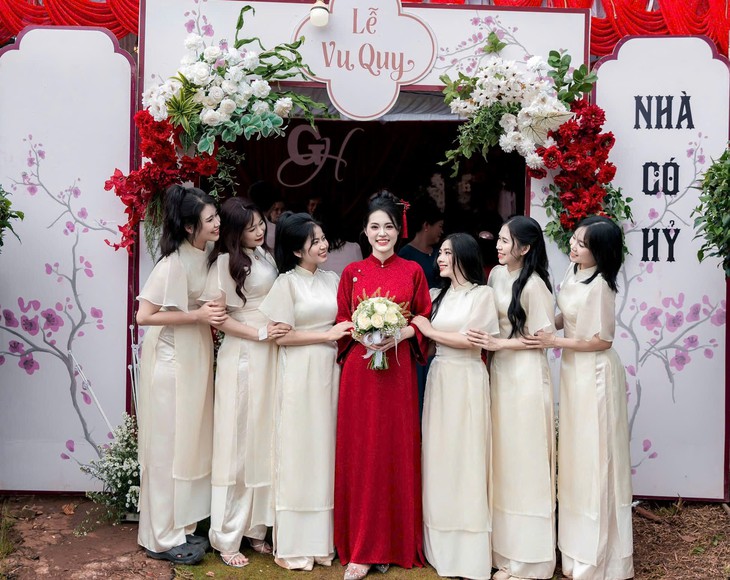 Tiết kiệm, nhưng đừng bủn xỉn với tuổi trẻ - Ảnh 4.