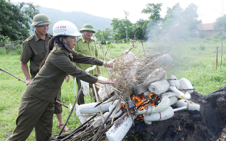 Bạn đọc đề nghị xử lý nghiêm, đề xuất phạt hình sự nạn săn bắt, buôn bán chim trời - Ảnh 6.