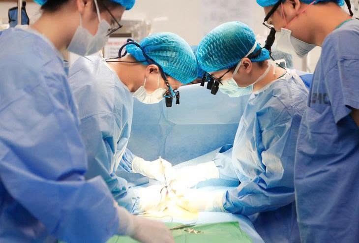 Hà Nội thí điểm hỗ trợ đăng ký khai sinh ngay tại bệnh viện  - Ảnh 1.