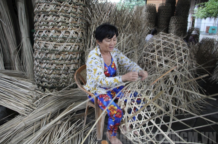Tin tức sáng 1-10: Bất ngờ, lãi suất liên ngân hàng qua đêm xuống sát 0% - Ảnh 5.