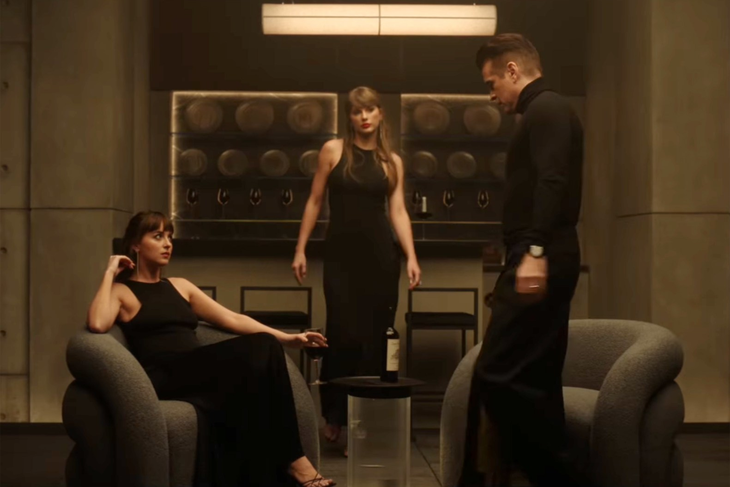 Taylor Swift dùng biệt thự 47 triệu USD làm bối cảnh MV mới - Ảnh 3.
