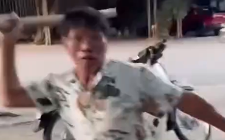 Công an bắt Thắng "ật" gây rối ở Tràng An - Ảnh 3.