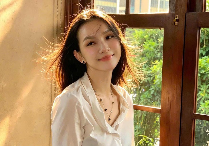 Hoa hậu Thùy Lâm sau 18 năm đăng quang: Rời xa showbiz, bất ngờ 'gây sốt' với quý tử cao 1m9 - Ảnh 1.