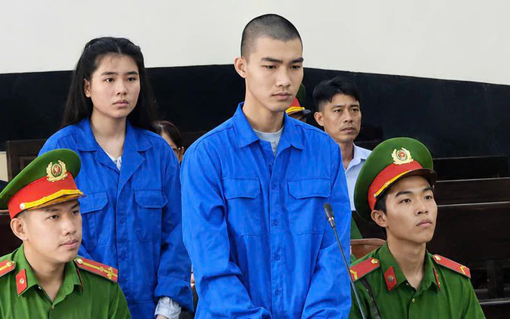 Cán bộ Công an TP.HCM mô phỏng cảnh ‘xào ke’ tuyên truyền phòng chống ma túy cho công nhân - Ảnh 13.