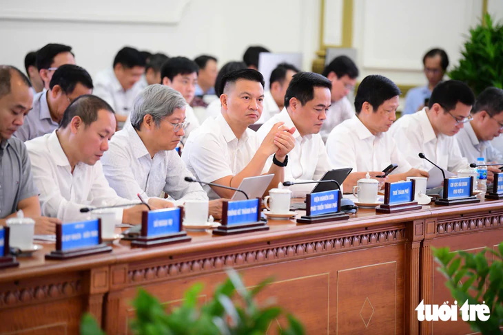 Vì sao doanh nghiệp rút lui khỏi thị trường TP.HCM tăng mạnh? - Ảnh 5.