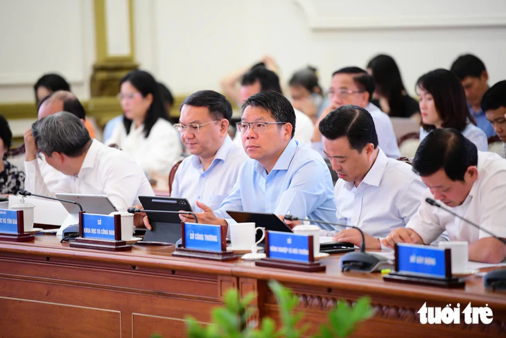 TP.HCM đã giảm 702 cơ sở giáo dục công lập và gần một nửa cán bộ quản lý - Ảnh 4.