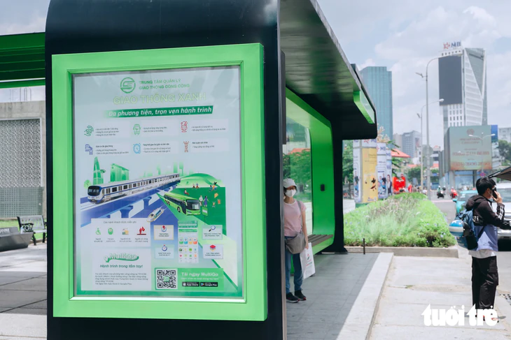 Nhà chờ xe buýt mới kết nối với ga metro Bến Thành - Ảnh 4.