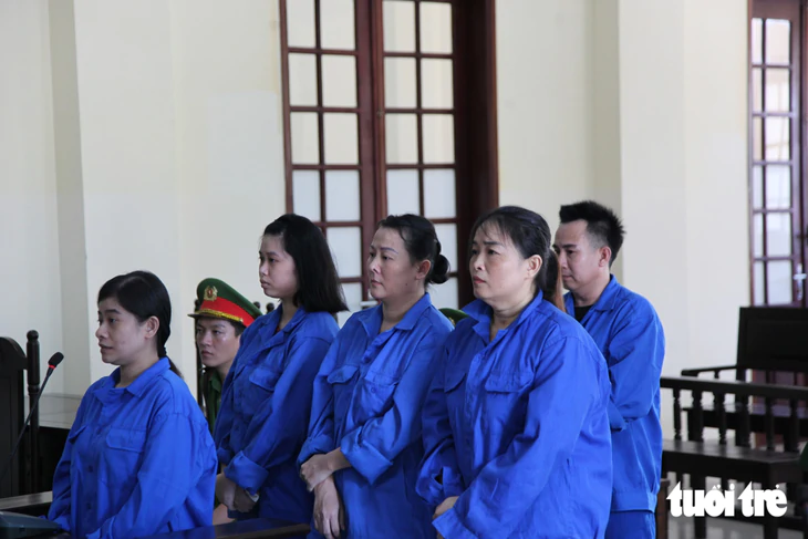 Nhóm người dàn dựng cả 'gia đình nhà gái' lừa kết hôn với người Trung Quốc chiếm đoạt 280 triệu đồng - Ảnh 1.