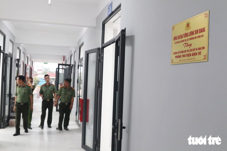 Phụ huynh xứ Nghệ gửi niềm tin ở trường nội trú liên cấp mới - Ảnh 6.
