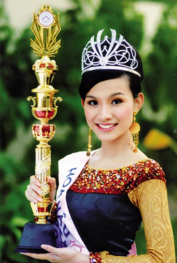 Hoa hậu Thùy Lâm sau 18 năm đăng quang: Rời xa showbiz, bất ngờ 'gây sốt' với quý tử cao 1m9 - Ảnh 2.