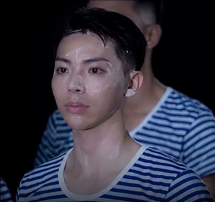 Erik đang 'gánh còng lưng' cho Sao nhập ngũ? - Ảnh 2.