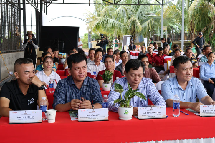 Nông dân Đắk Lắk hào hứng với Workshop 'Nâng giá trị Robusta từ dữ liệu canh tác' - Ảnh 6.