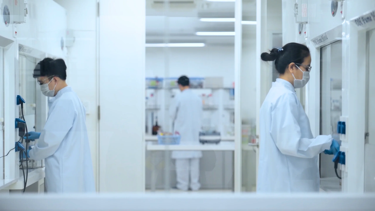 ‘Đọc vị’ bảng thành phần mì ăn liền: Hiểu đúng về phụ gia thực phẩm - Ảnh 1.