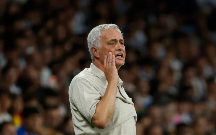 Chelsea phải ‘bù đắp’ cho fan chỉ sau 1 trận của thủ môn Martinez - Ảnh 2.