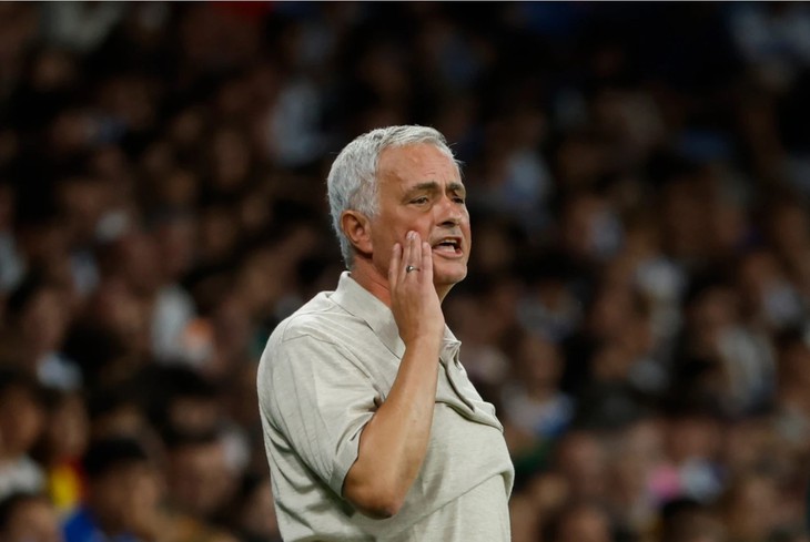 Jose Mourinho: ‘Nói về Messi rất phức tạp’ - Ảnh 1.