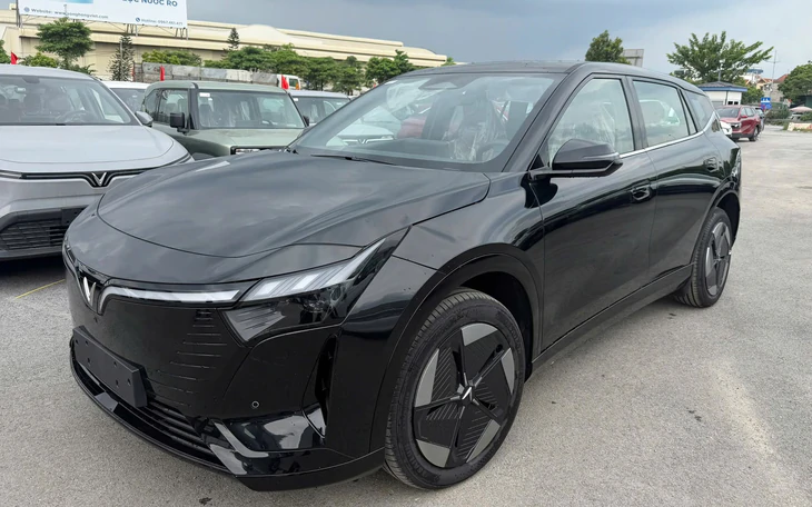 VinFast VF 8 lộ trang bị mới, có tính năng như Toyota Camry - Ảnh 6.