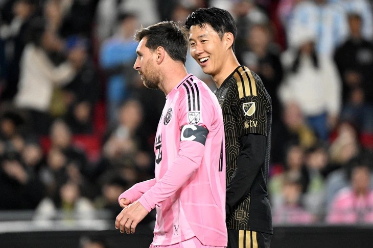 Ngày càng có nhiều ngôi sao 'thân Ronaldo' chọn Messi là GOAT - Ảnh 1.
