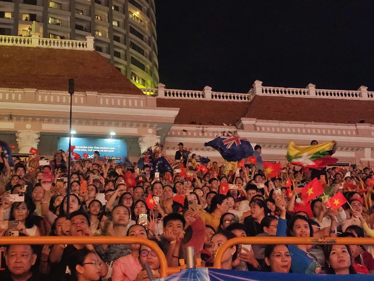 Thảm xanh Miss World 2026 làm nóng cả Nha Trang - Ảnh 2.
