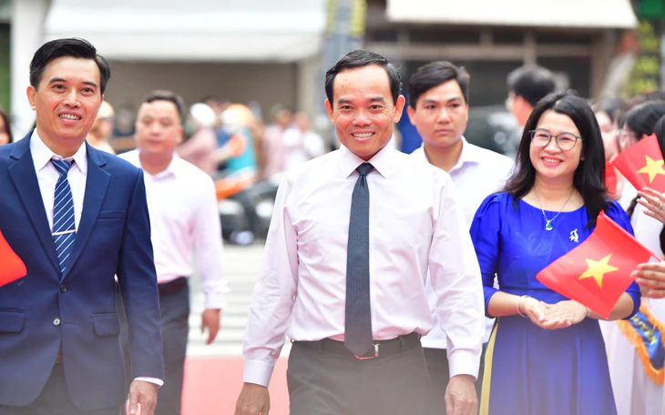 Khai giảng năm học mới ở trường tiểu học bìa rừng U Minh Hạ - Ảnh 4.
